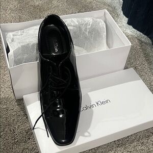 Calvin Klein Men's Glossy Black Oxfords